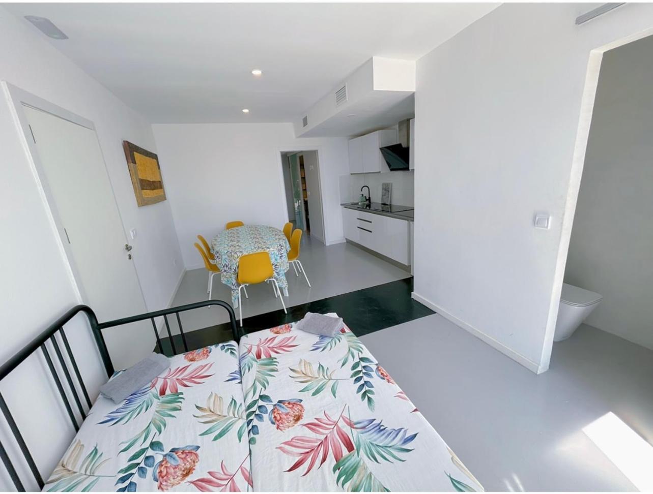 Hug Hotel2022 El Carrer del Canonge Exterior foto